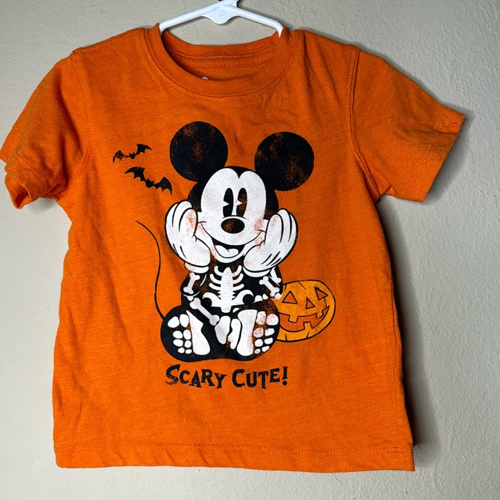 Mickey Halloween tshirt 3t